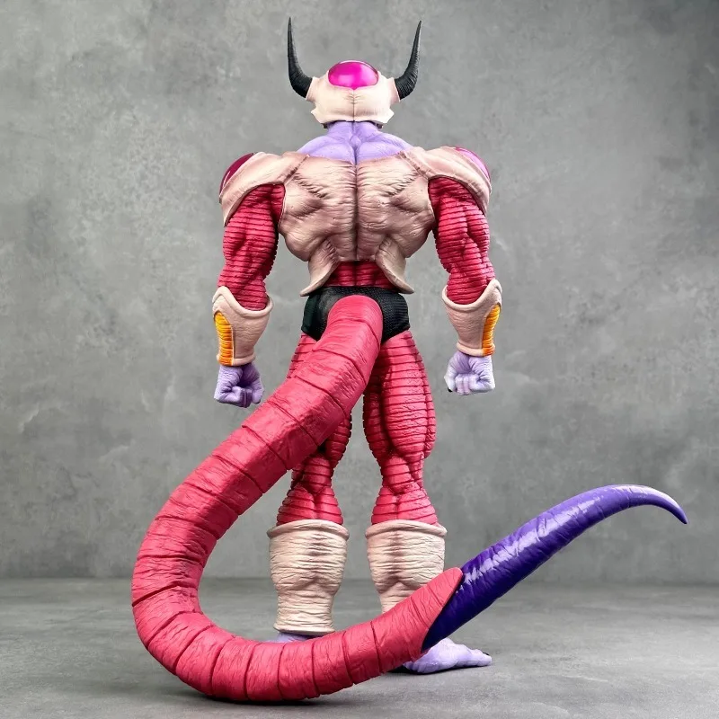 35,5 cm Dragon Ball Z Frieza A - Model Kit Frieza avis et prix