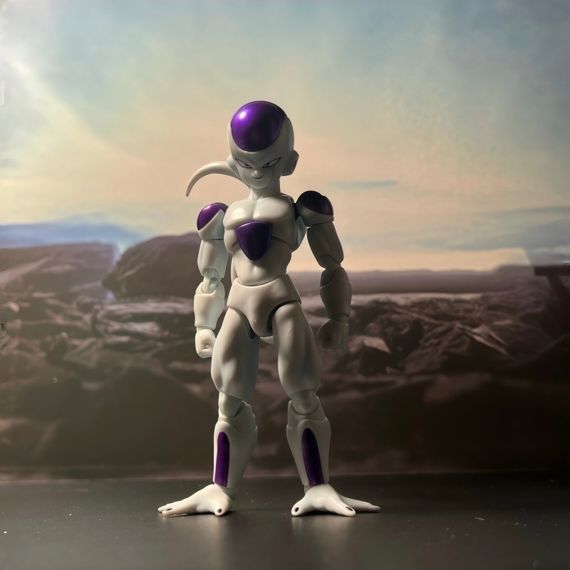 Figurine articulée originale B - Model Kit Frieza avis et prix